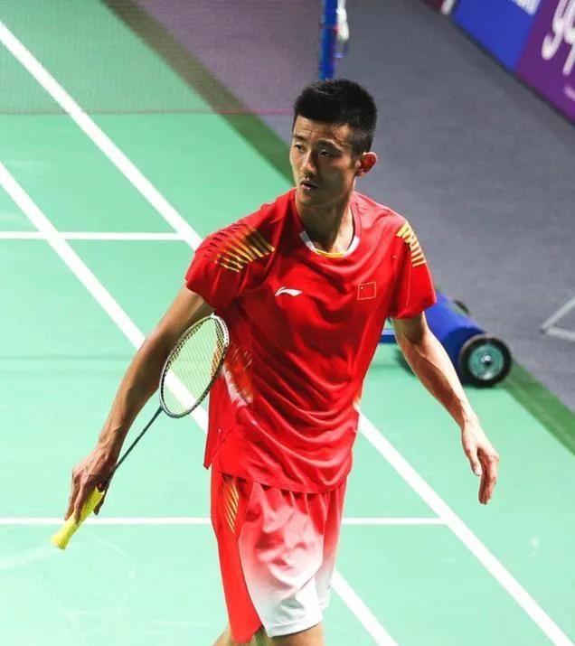 英格兰羽毛球队强势马来西亚羽毛球队，谌龙关键制胜的简单介绍