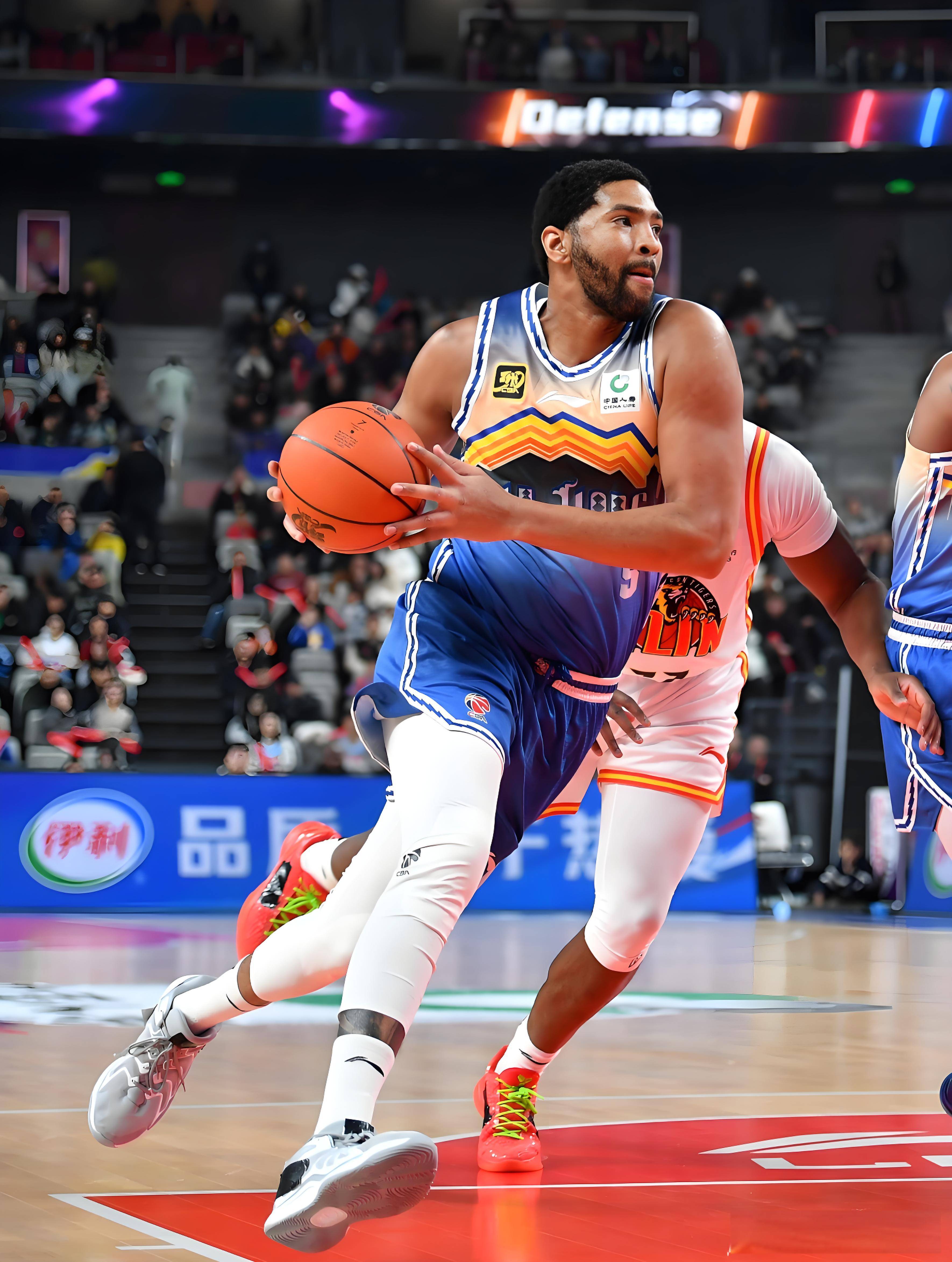 开云体育登录-篮球职业联赛赛场上掀起高潮