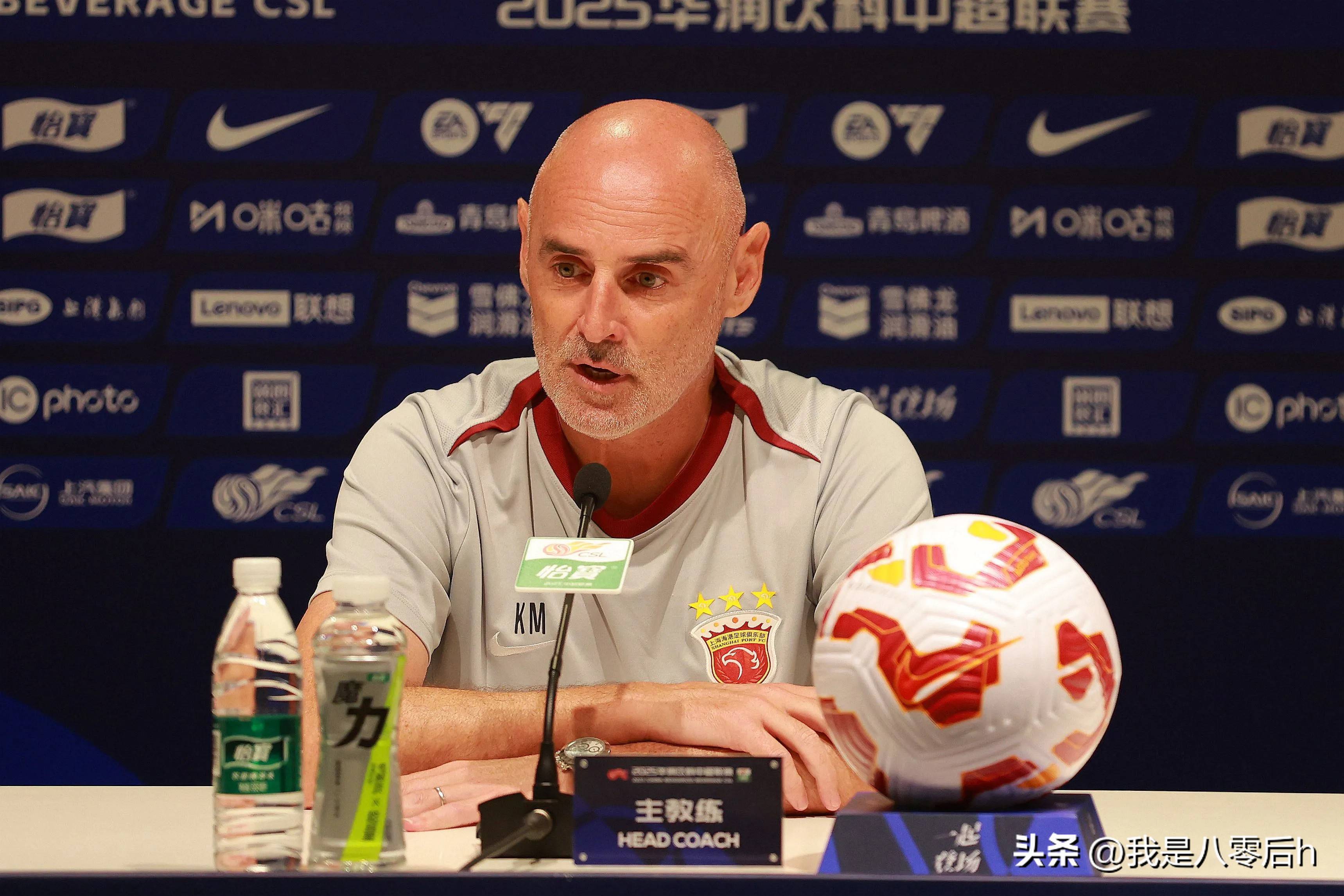 包含前锋进球尽在眼前,锋线实力不容小觑的词条 包含前锋进球尽在眼前,锋线实力不容小觑的词条