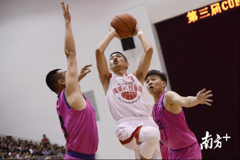 梦幻进球展现球队实力，全队士气高涨的简单介绍