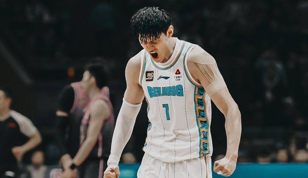 关于北京首钢队创纪录连胜，球员表现出色的信息