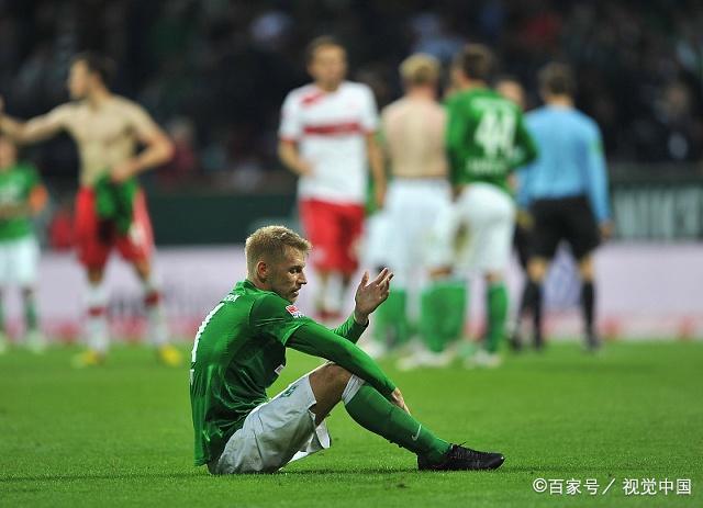 包含不莱梅遭遇多轮不胜，降级压力日益增加的词条