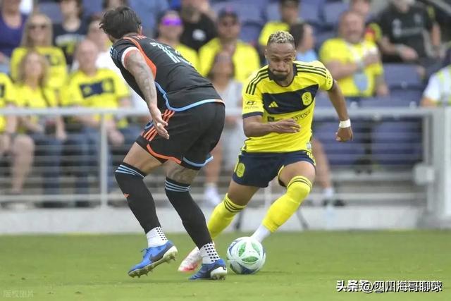 包含阿拉维斯战平莱万特，保持主场不败纪录的词条