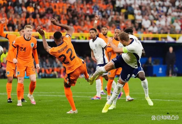 观赏比赛裁判严明，终场意外发生