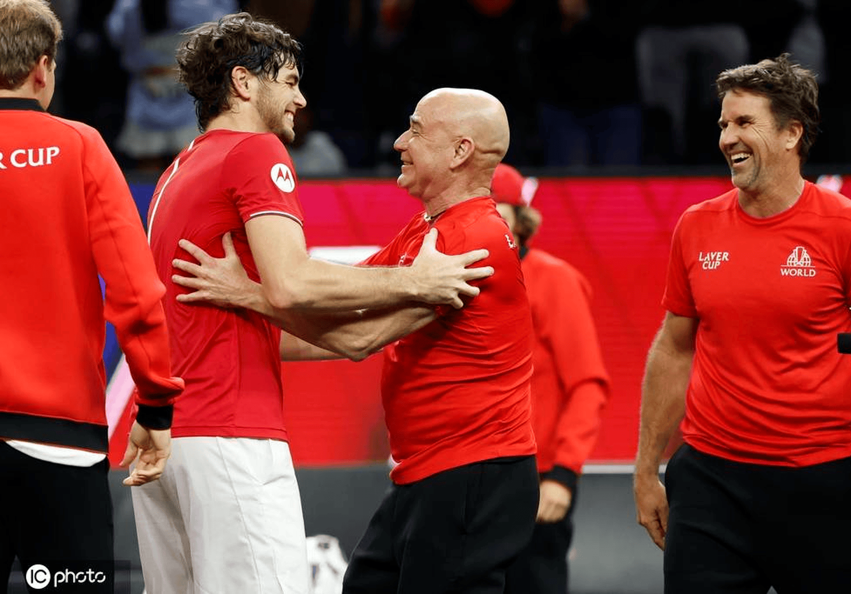 拉沃尔杯碾压ATP总决赛，蒂姆点燃赛场的简单介绍