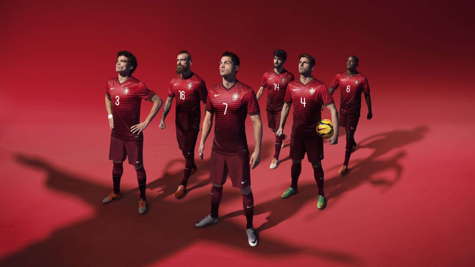 欧冠决赛焦点战，里昂强势拿下奥地利，女足新王朝的诞生